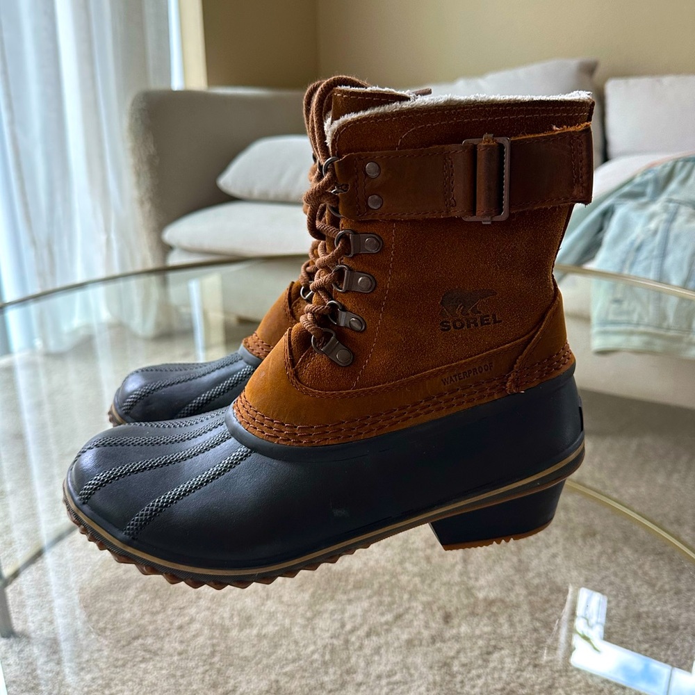 Sorel women’s size 9 winter boots